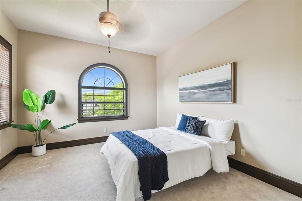 待售: $3,727,000 (6 贝兹, 7 浴室, 6873 平方英尺)