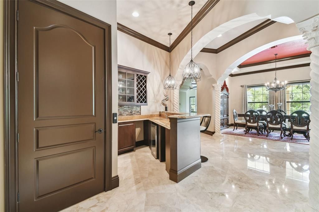 待售: $3,727,000 (6 贝兹, 7 浴室, 6873 平方英尺)