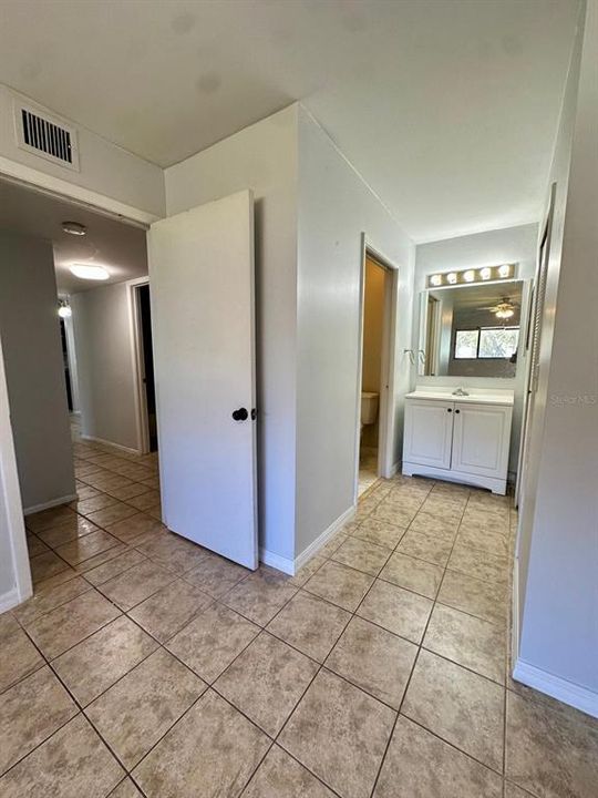 For Rent: $1,590 (2 beds, 2 baths, 846 Square Feet)