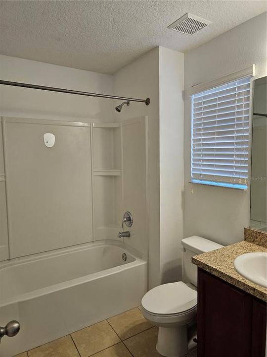 待售: $266,999 (3 贝兹, 2 浴室, 1274 平方英尺)