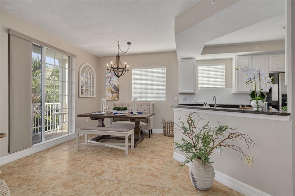 En Venta: $529,000 (3 camas, 2 baños, 1834 Pies cuadrados)