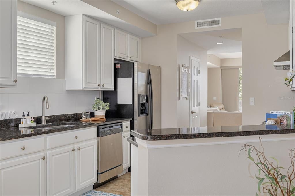 En Venta: $529,000 (3 camas, 2 baños, 1834 Pies cuadrados)