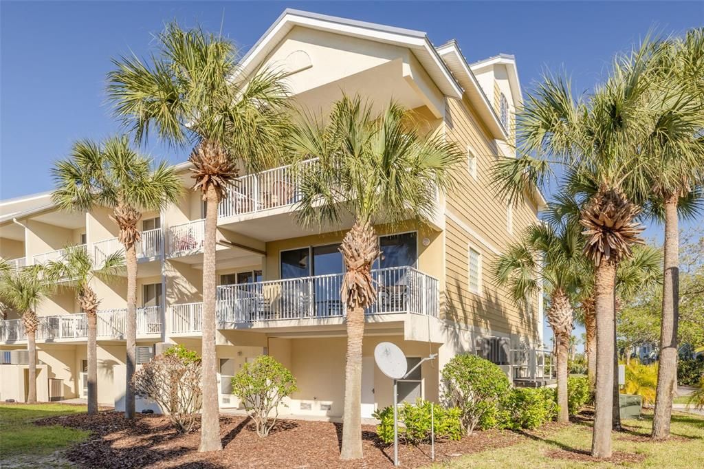 En Venta: $529,000 (3 camas, 2 baños, 1834 Pies cuadrados)