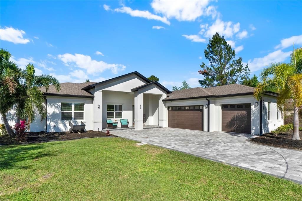 For Sale: $719,900 (4 beds, 3 baths, 2698 Square Feet)