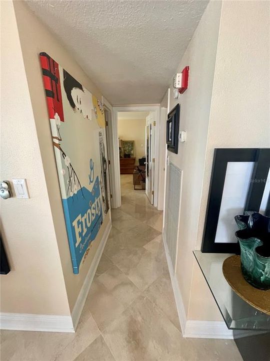 出租: $5,000 (2 贝兹, 2 浴室, 1094 平方英尺)