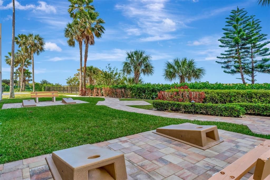 出租: $5,000 (2 贝兹, 2 浴室, 1094 平方英尺)