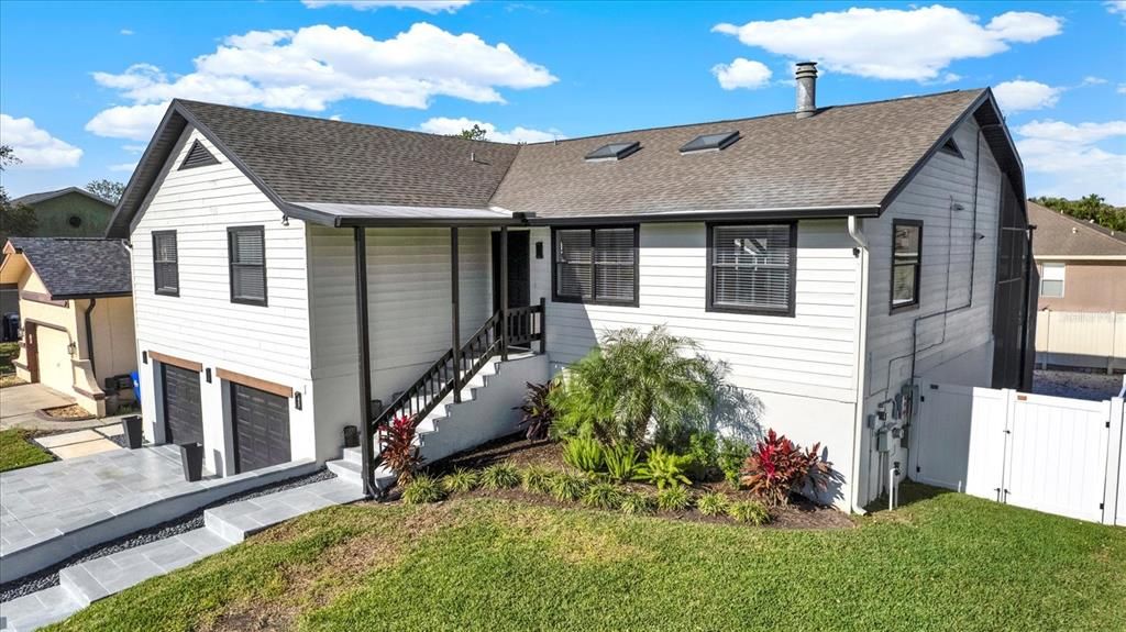 Active With Contract: $594,999 (5 beds, 3 baths, 2916 Square Feet)