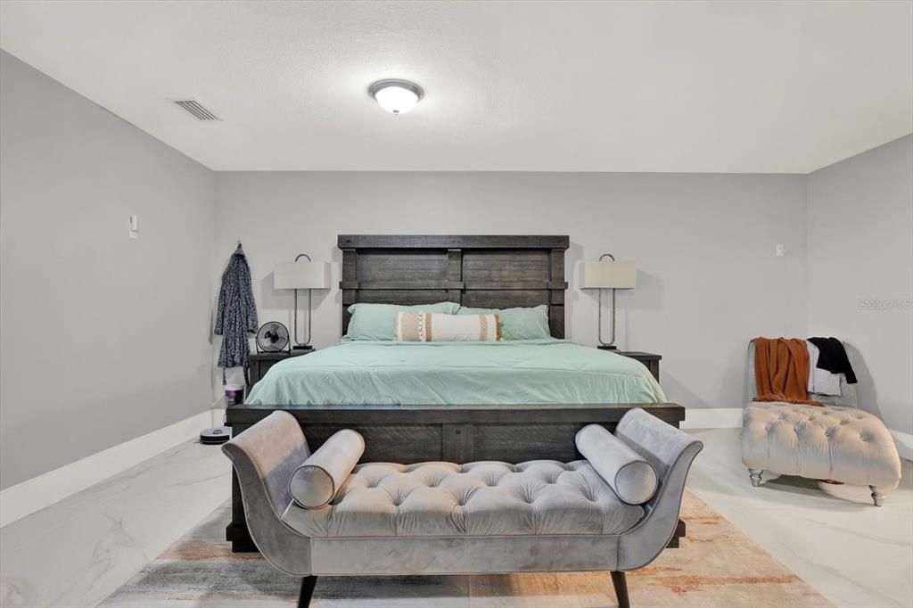 Active With Contract: $594,999 (5 beds, 3 baths, 2916 Square Feet)