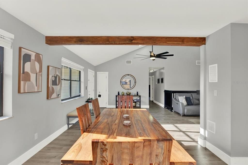 Active With Contract: $594,999 (5 beds, 3 baths, 2916 Square Feet)