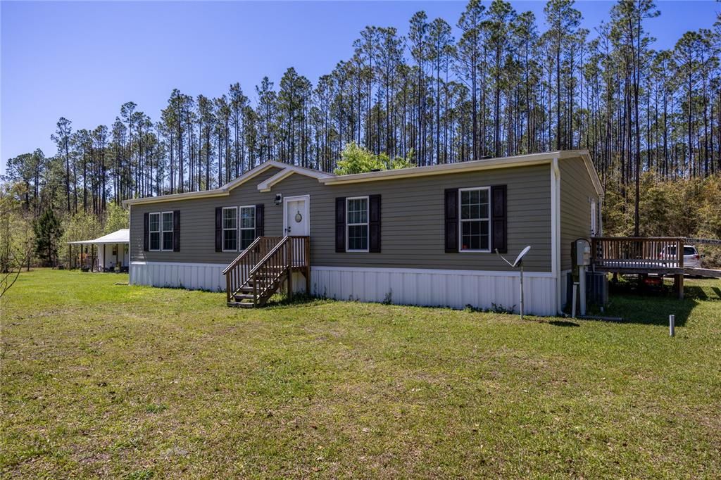 For Sale: $639,900 (7 beds, 4 baths, 3557 Square Feet)