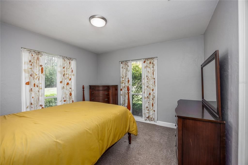 For Sale: $639,900 (7 beds, 4 baths, 3557 Square Feet)