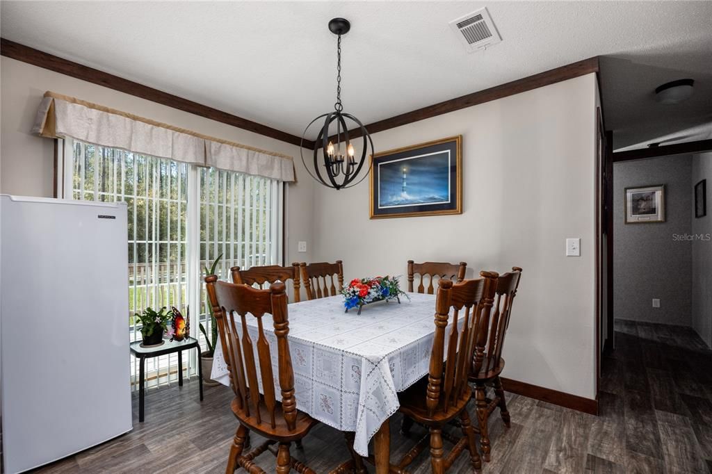 For Sale: $639,900 (7 beds, 4 baths, 3557 Square Feet)