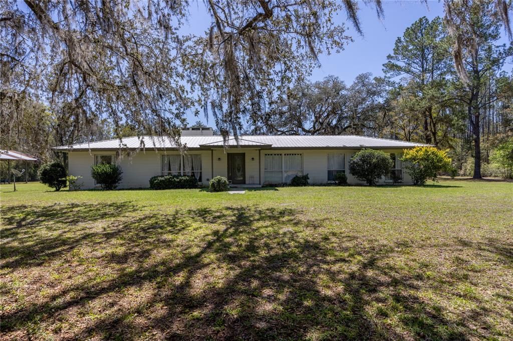 For Sale: $639,900 (7 beds, 4 baths, 3557 Square Feet)