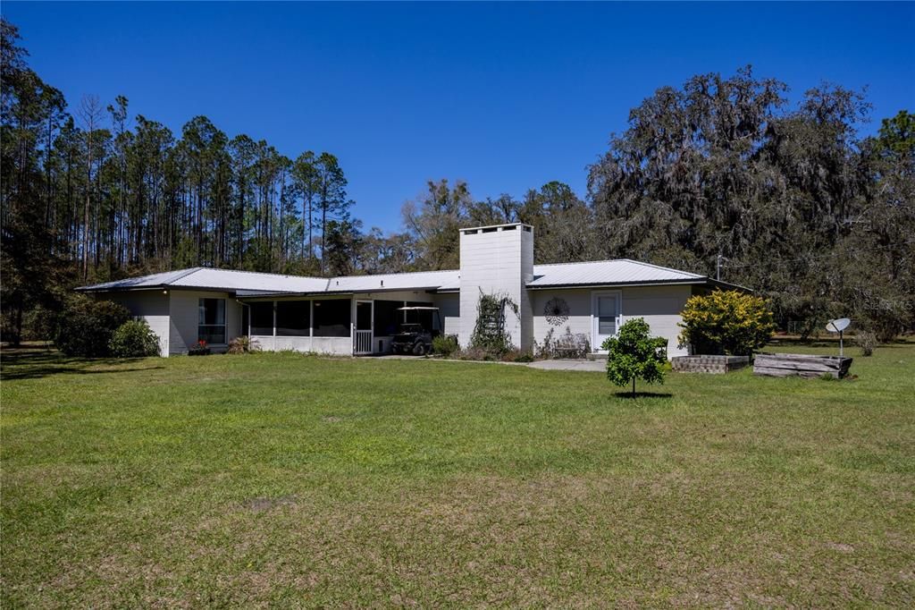 For Sale: $639,900 (7 beds, 4 baths, 3557 Square Feet)