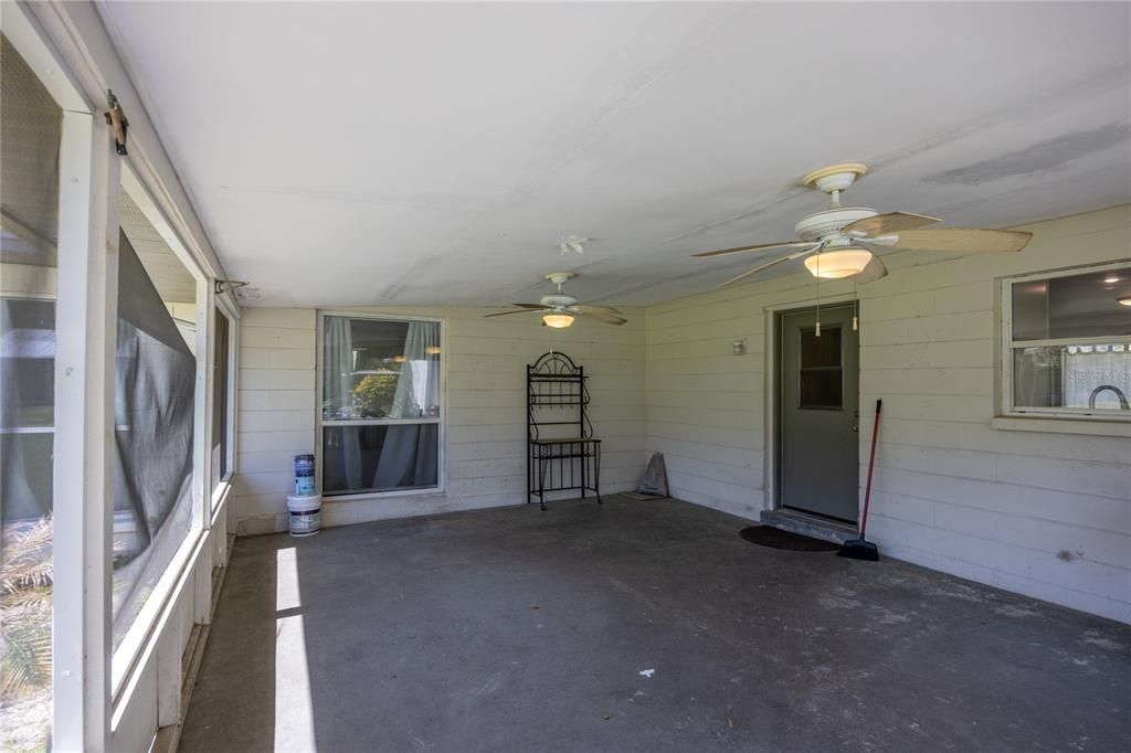 For Sale: $639,900 (7 beds, 4 baths, 3557 Square Feet)
