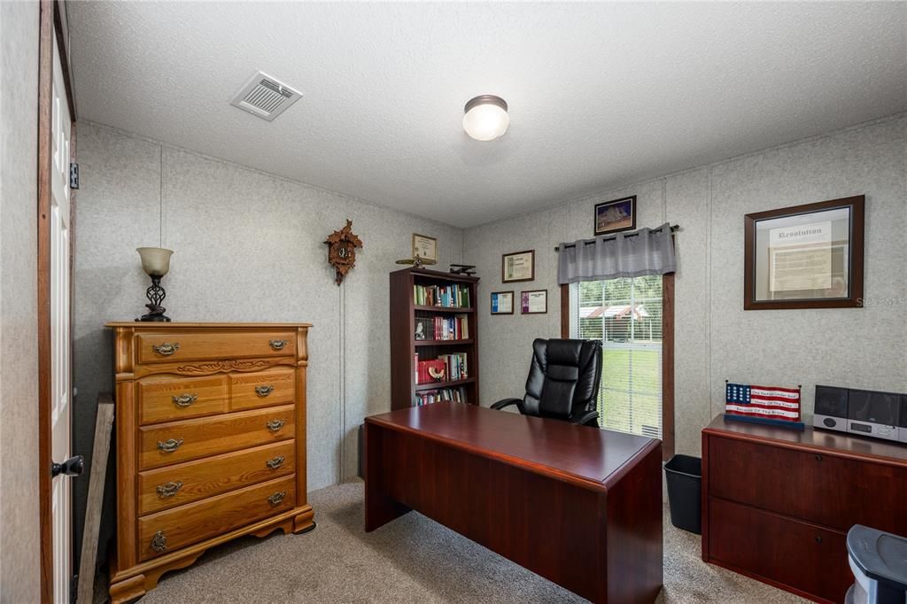 For Sale: $639,900 (7 beds, 4 baths, 3557 Square Feet)