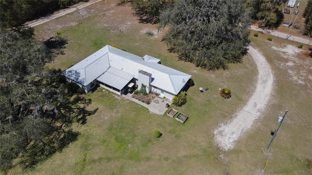 For Sale: $639,900 (7 beds, 4 baths, 3557 Square Feet)