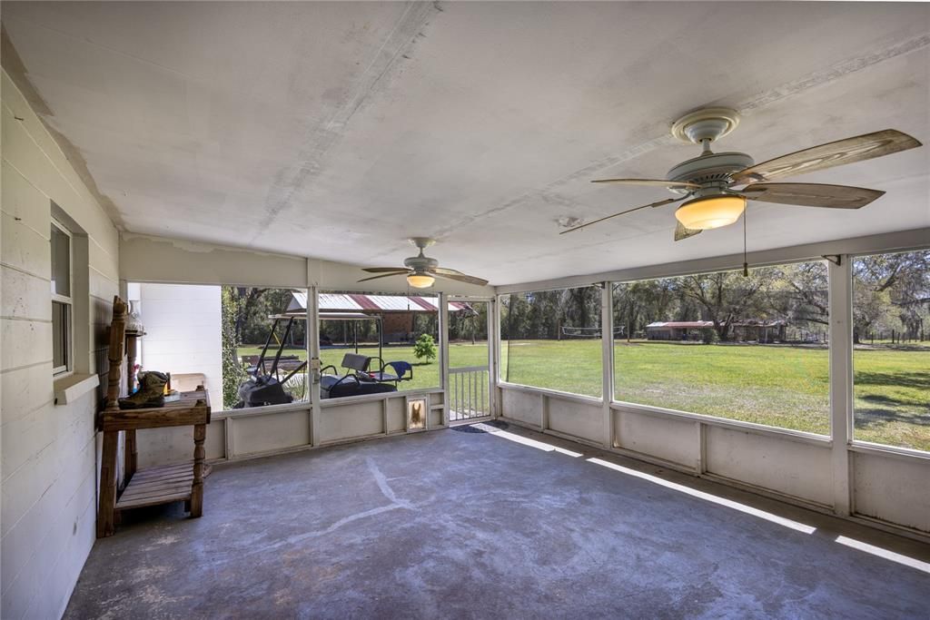 For Sale: $639,900 (7 beds, 4 baths, 3557 Square Feet)