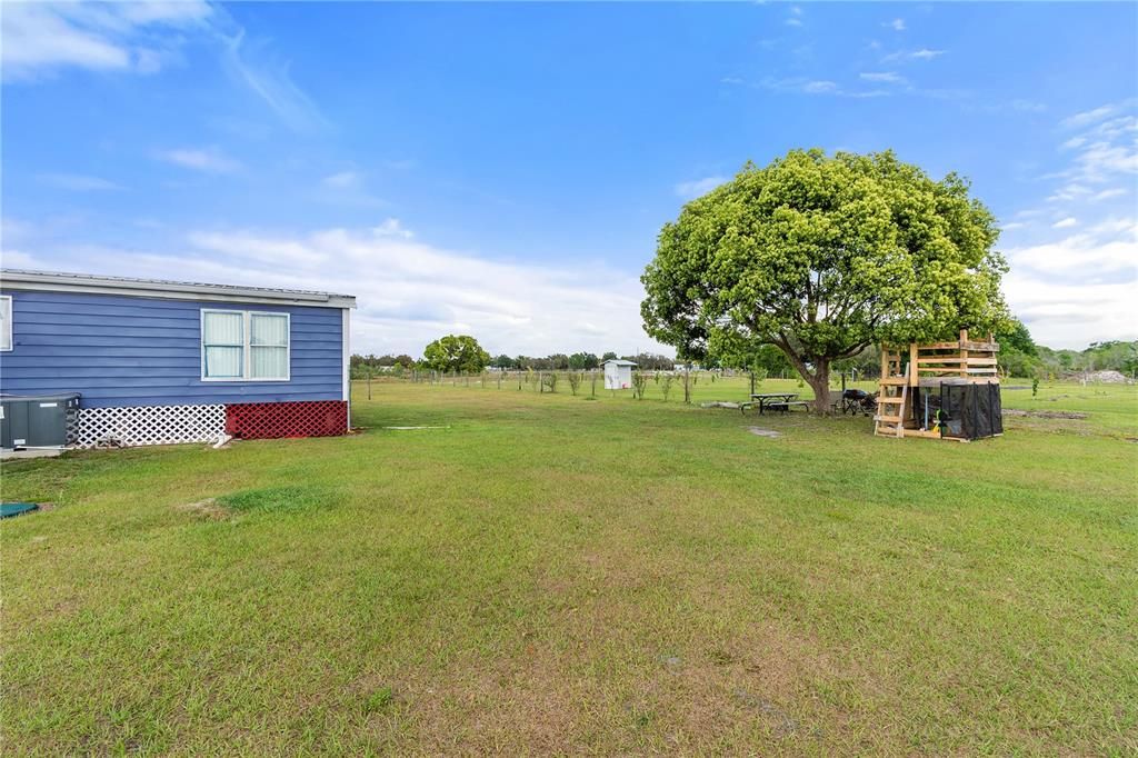 Activo con contrato: $329,900 (4 camas, 2 baños, 1440 Pies cuadrados)