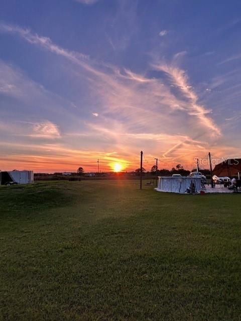 Activo con contrato: $329,900 (4 camas, 2 baños, 1440 Pies cuadrados)