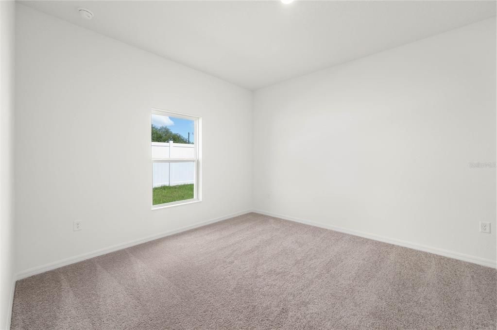 Activo con contrato: $343,900 (3 camas, 2 baños, 1540 Pies cuadrados)