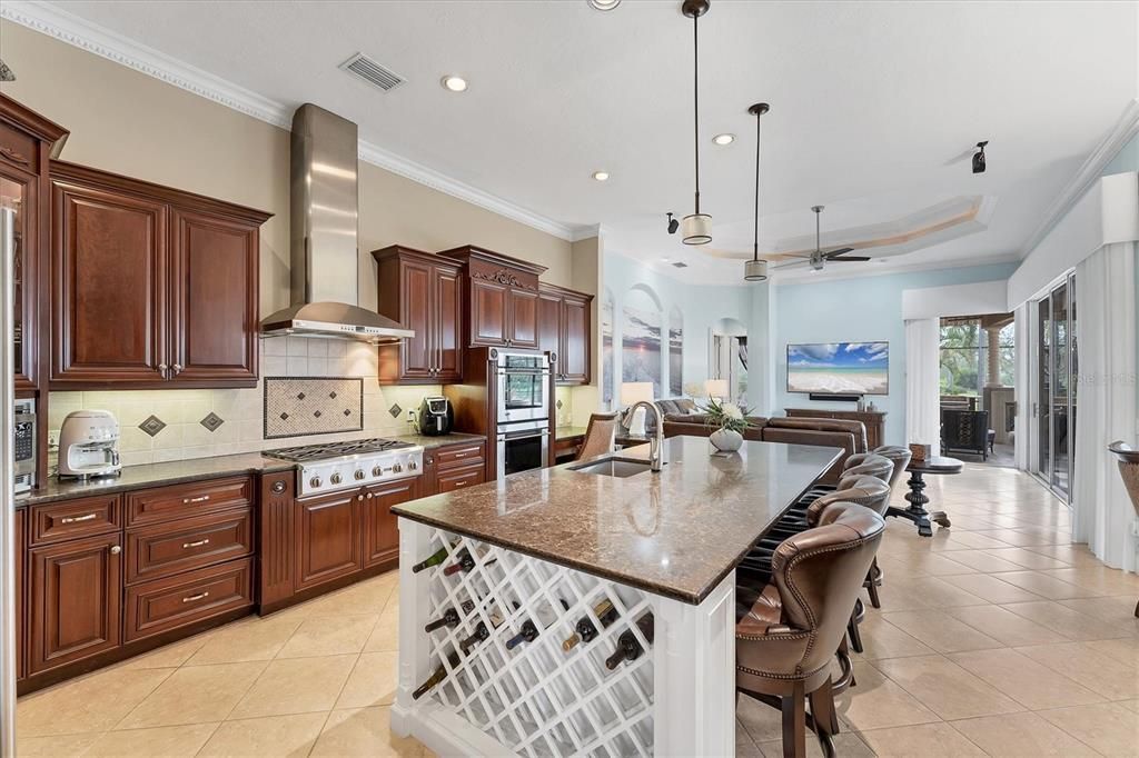 For Sale: $1,995,000 (4 beds, 5 baths, 4273 Square Feet)