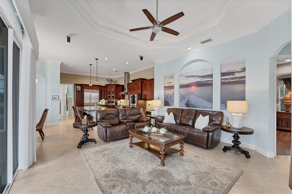 For Sale: $1,995,000 (4 beds, 5 baths, 4273 Square Feet)