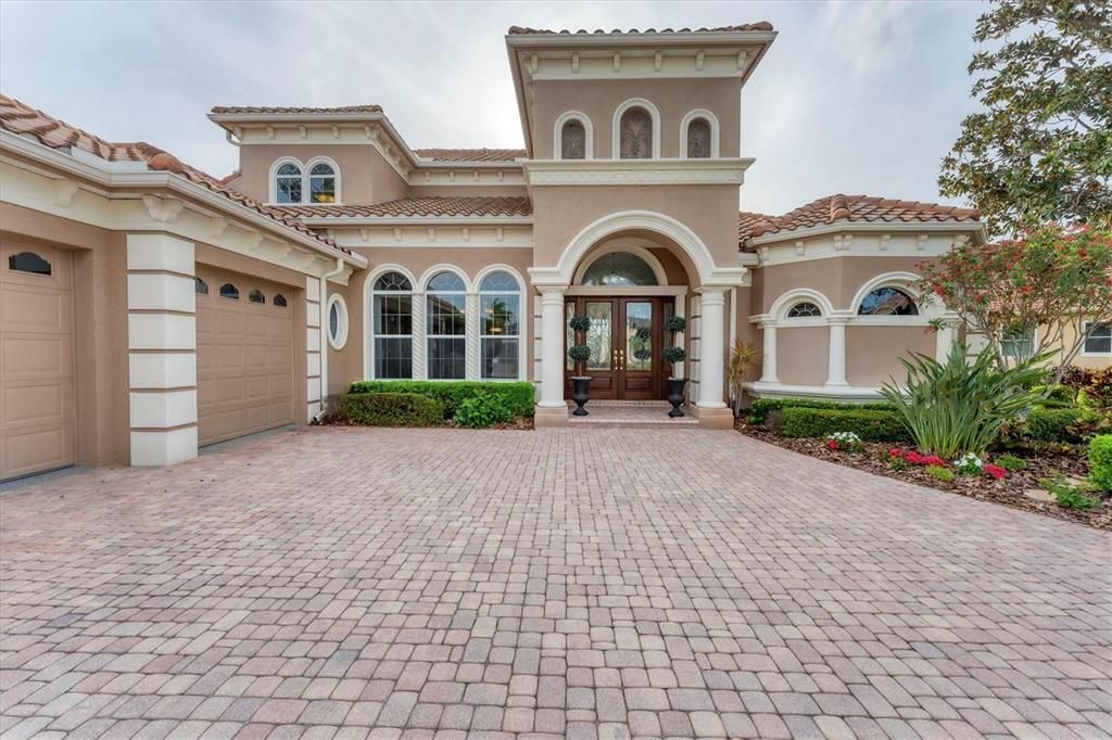 For Sale: $1,995,000 (4 beds, 5 baths, 4273 Square Feet)