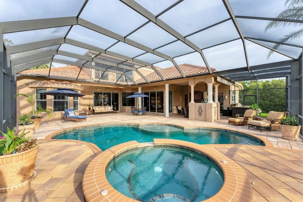 For Sale: $1,995,000 (4 beds, 5 baths, 4273 Square Feet)