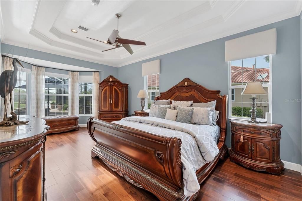 For Sale: $1,995,000 (4 beds, 5 baths, 4273 Square Feet)