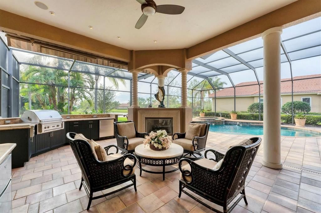 For Sale: $1,995,000 (4 beds, 5 baths, 4273 Square Feet)