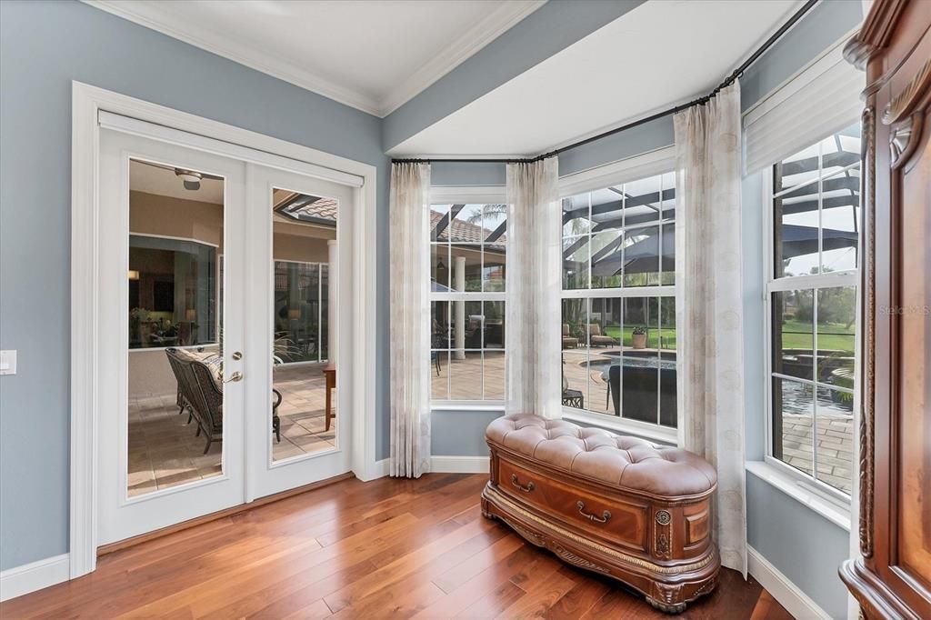 For Sale: $1,995,000 (4 beds, 5 baths, 4273 Square Feet)