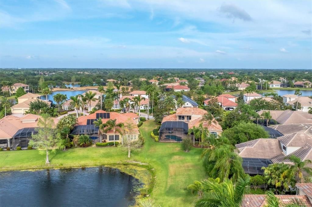 For Sale: $1,995,000 (4 beds, 5 baths, 4273 Square Feet)