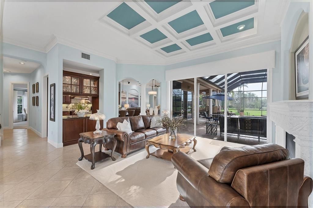 For Sale: $1,995,000 (4 beds, 5 baths, 4273 Square Feet)