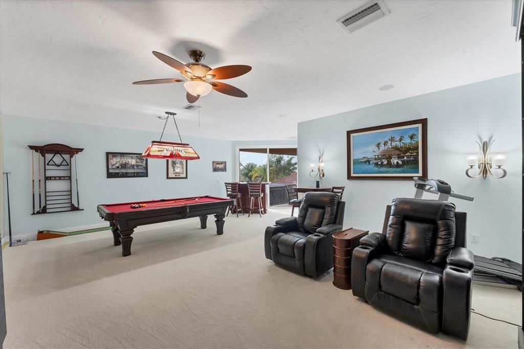 For Sale: $1,995,000 (4 beds, 5 baths, 4273 Square Feet)