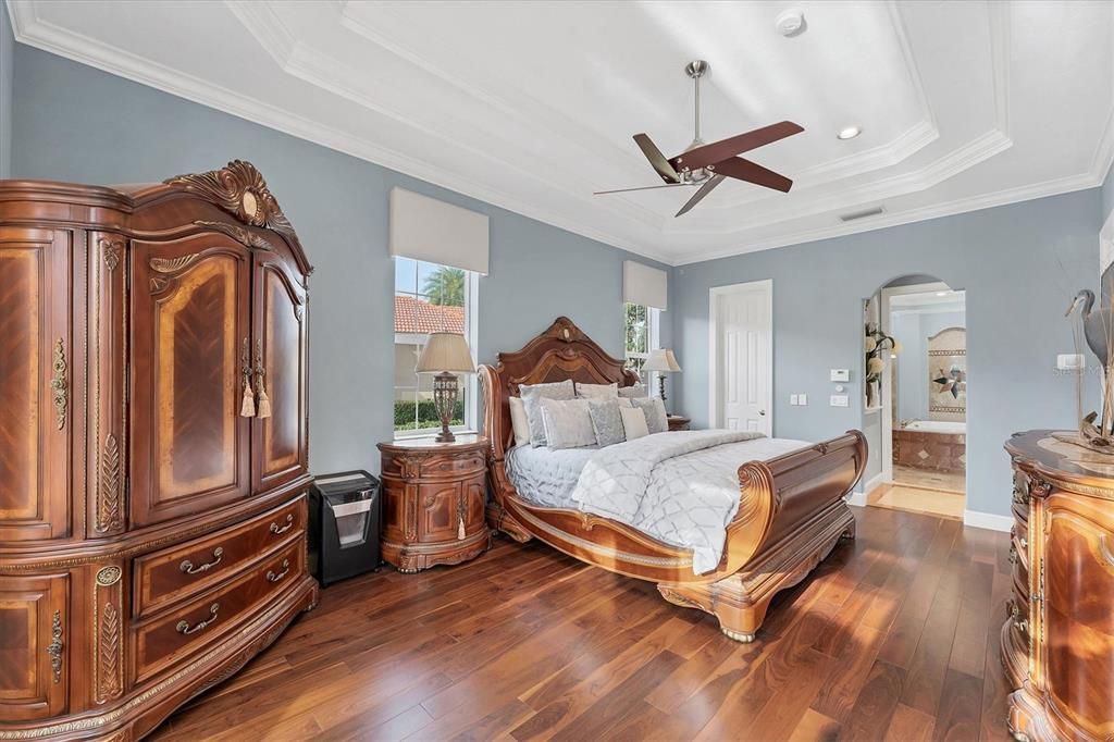 For Sale: $1,995,000 (4 beds, 5 baths, 4273 Square Feet)