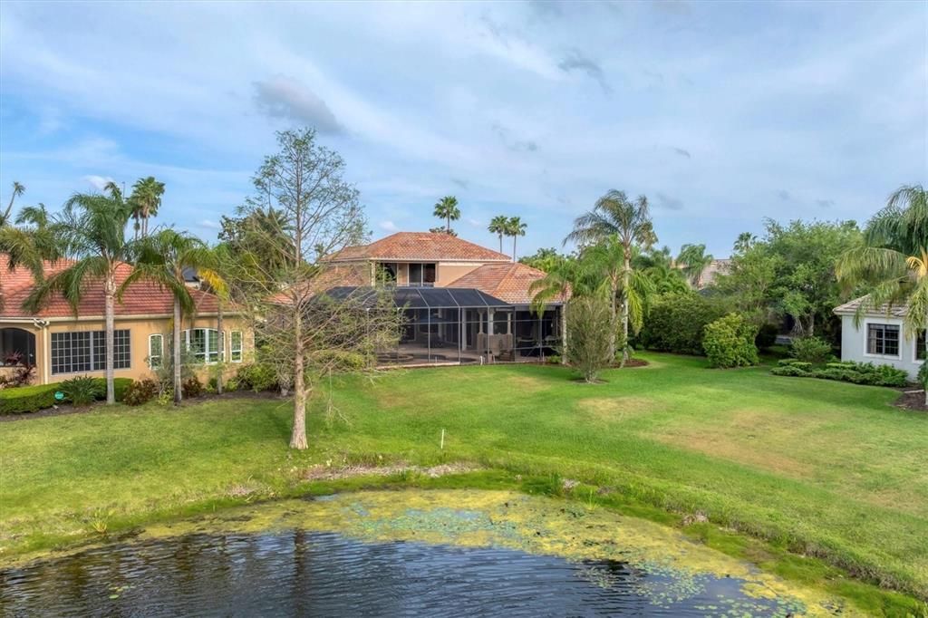 For Sale: $1,995,000 (4 beds, 5 baths, 4273 Square Feet)