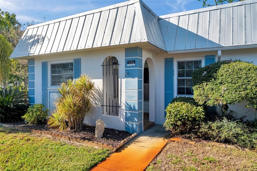 最近售出: $119,900 (2 贝兹, 2 浴室, 1032 平方英尺)