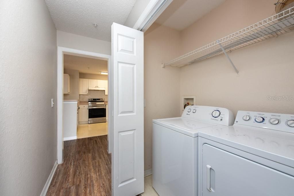 待售: $185,000 (2 贝兹, 2 浴室, 1161 平方英尺)