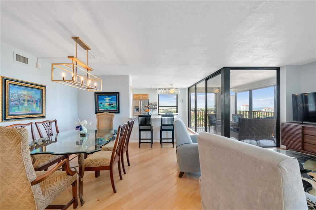 В аренду: $3,350 (2 спален, 2 ванн, 1500 Квадратных фут)