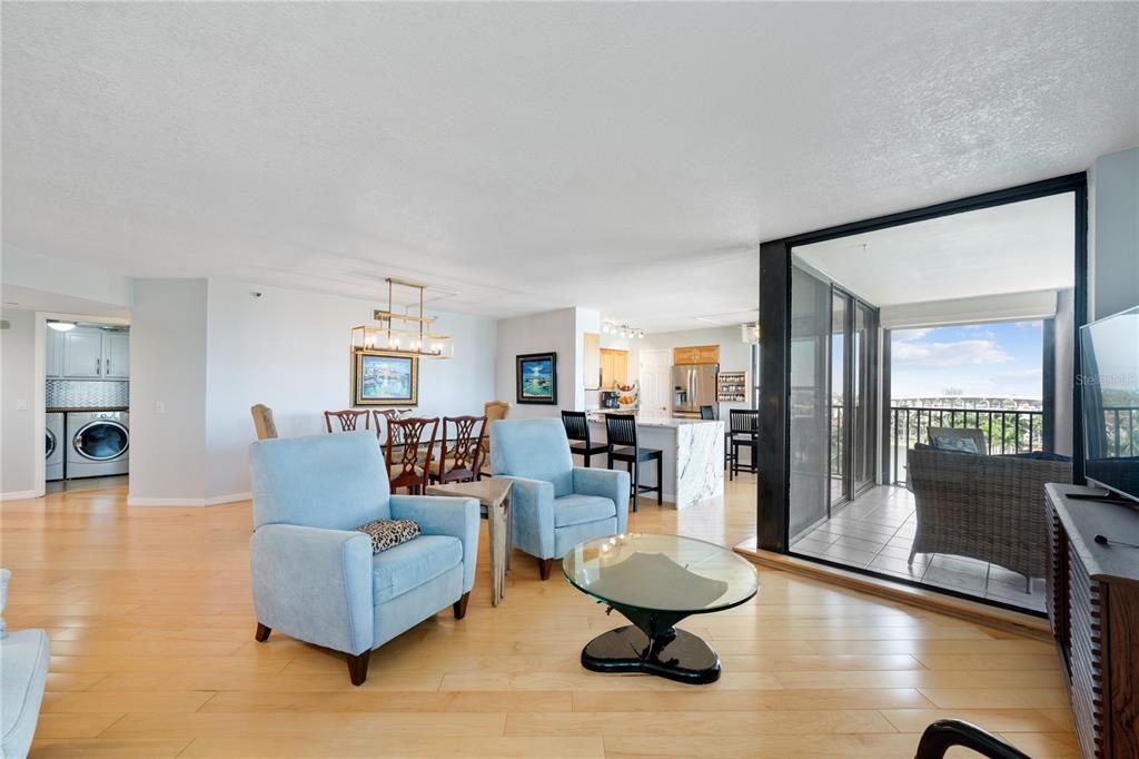 В аренду: $3,350 (2 спален, 2 ванн, 1500 Квадратных фут)