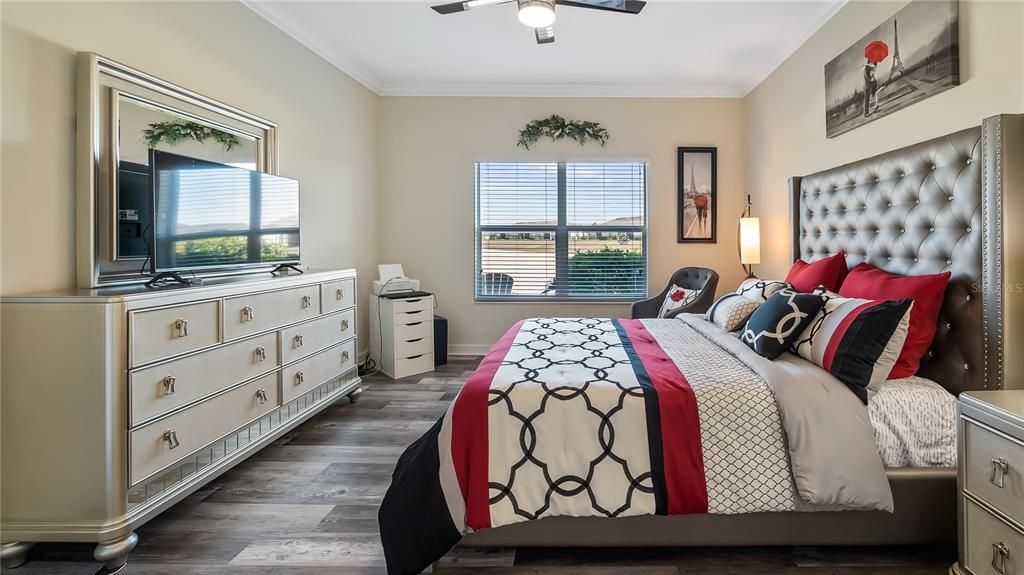 Active With Contract: $259,000 (2 beds, 2 baths, 1374 Square Feet)