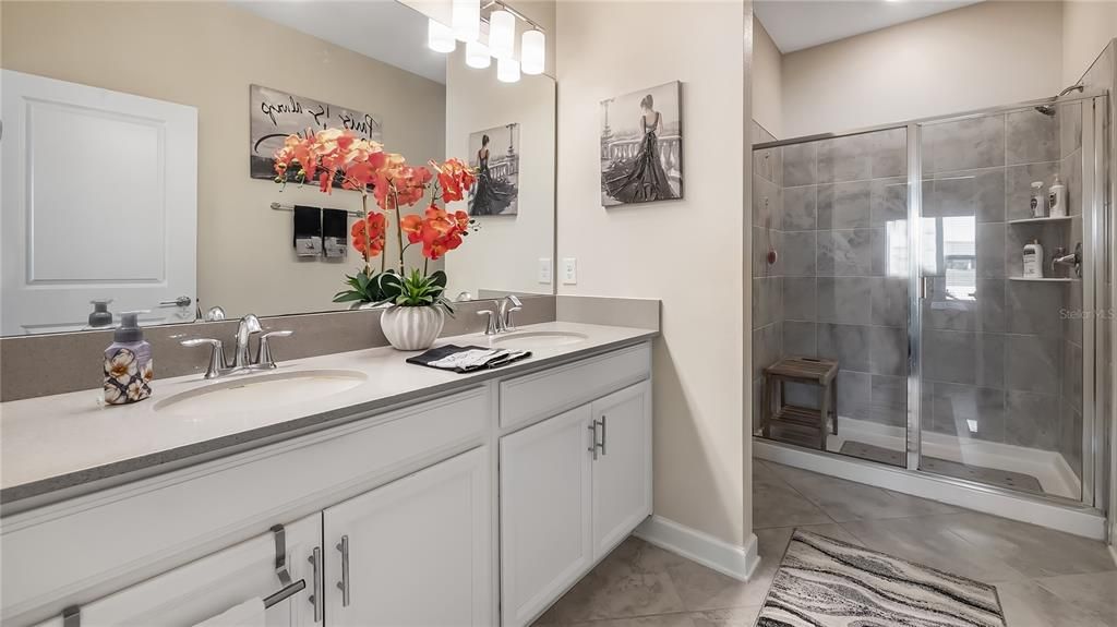 Active With Contract: $259,000 (2 beds, 2 baths, 1374 Square Feet)