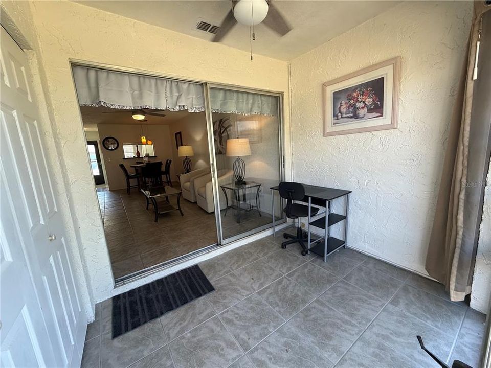 待售: $184,999 (2 贝兹, 2 浴室, 935 平方英尺)