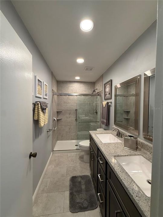 待售: $184,999 (2 贝兹, 2 浴室, 935 平方英尺)