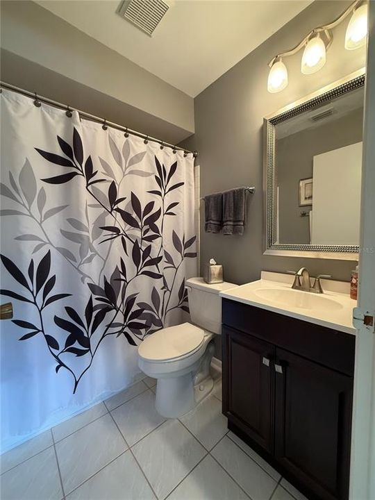 待售: $184,999 (2 贝兹, 2 浴室, 935 平方英尺)