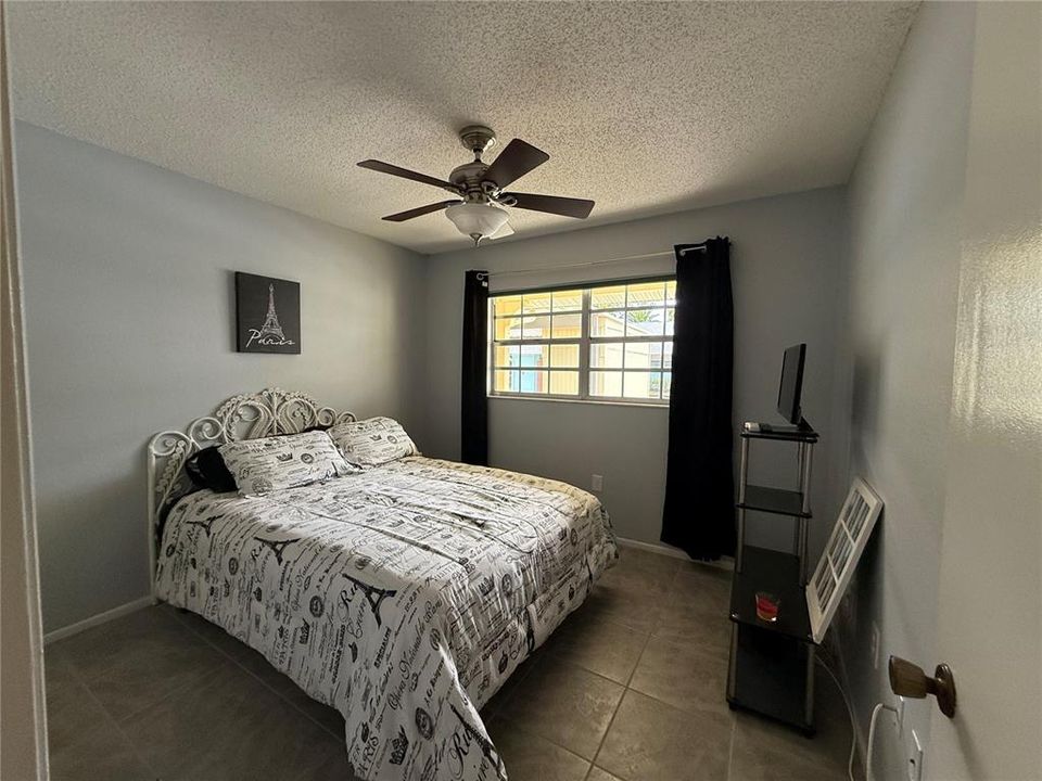 待售: $184,999 (2 贝兹, 2 浴室, 935 平方英尺)