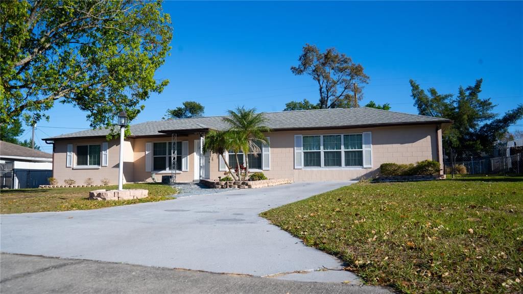 Recently Sold: $285,000 (3 beds, 2 baths, 1774 Square Feet)