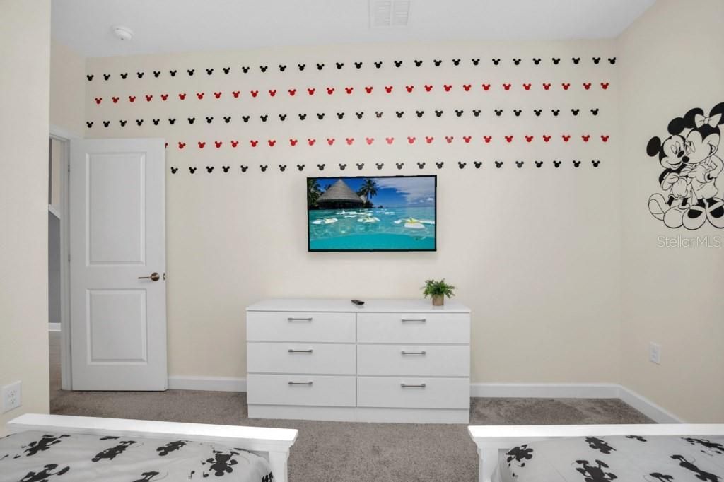 待售: $729,000 (5 贝兹, 5 浴室, 3388 平方英尺)