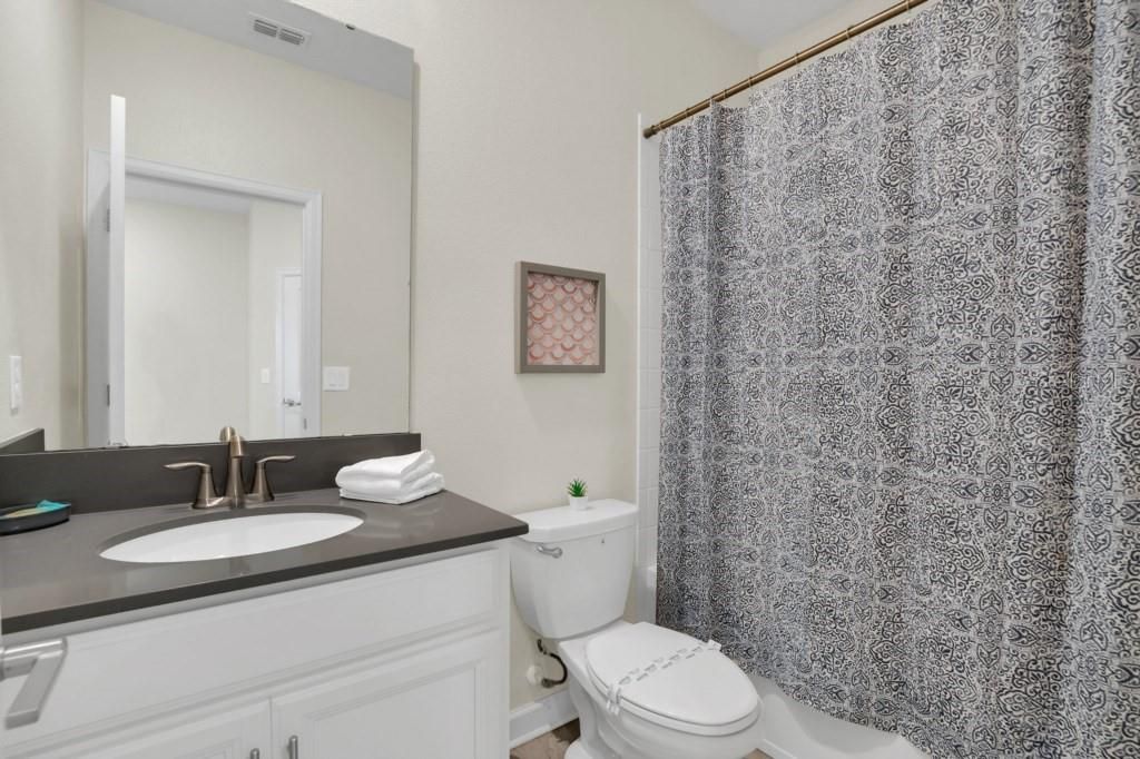 待售: $729,000 (5 贝兹, 5 浴室, 3388 平方英尺)